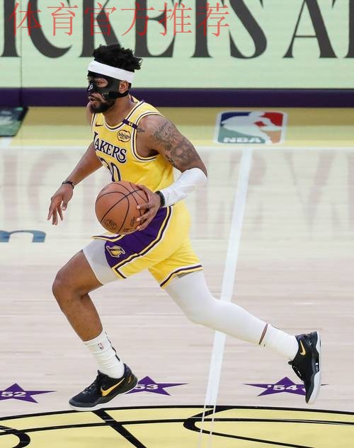 湖人赢球却有两将引担忧！斯玛特不是第一次整活，东契奇太上头了