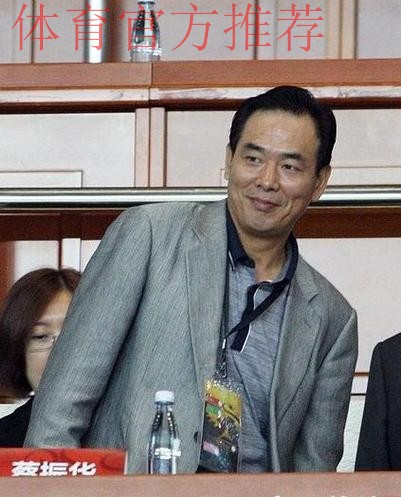 中国足协主席蔡振华出席第65届国际足联代表大会 与国际足联签订合作协议